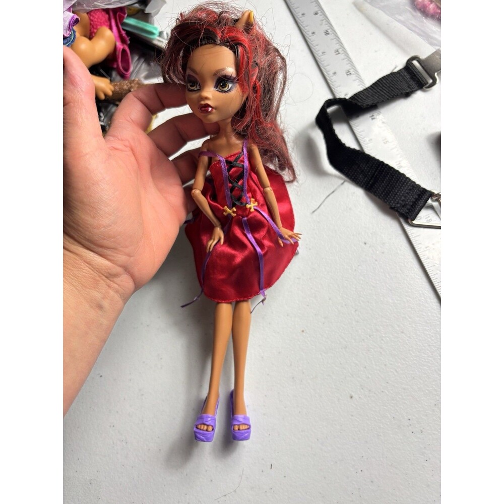Monster High Scarily Ever After Clawdeen Wolf - Little Dead Riding Hood.